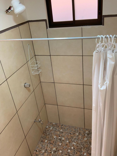 Others 4, Le Petit Hotel, San Ramón