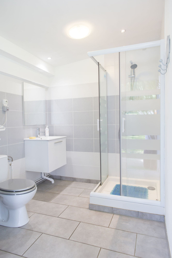 Bathroom, Rando-Yourte, Seine-Maritime