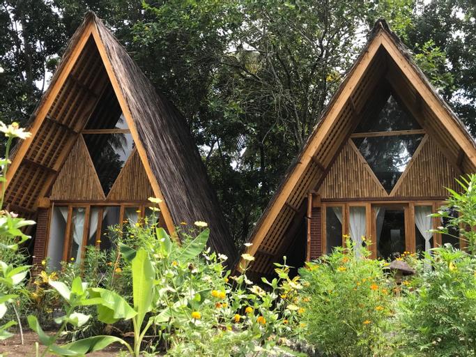 Exterior 2