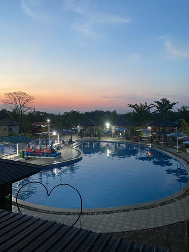 Swimming Pool 11