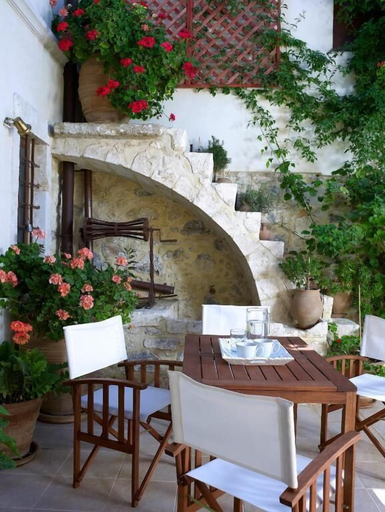 Others 3, Villa Agriolive, Crete