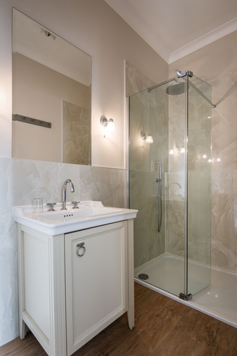 Bathroom 3, Kings Arms Otterton, Devon