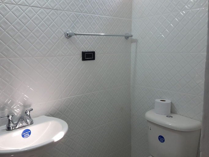 Bathroom, Hotel Media Luna santa marta, Santa Marta (Dist. Esp.)