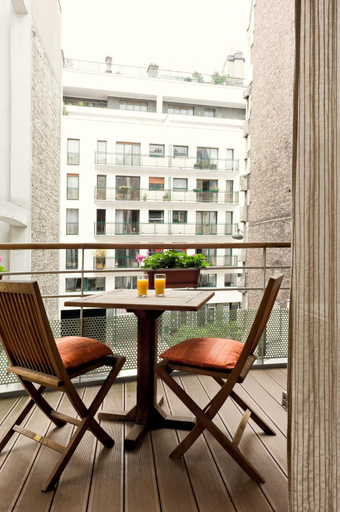 Others 5, Residhotel Imperial Rennequin, Paris
