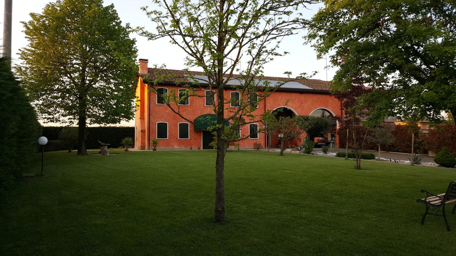 Others 2, Il Farfasole, Venezia