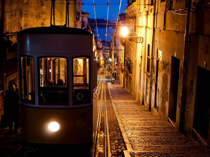 Others 4, Lisbon Calling, Lisbon