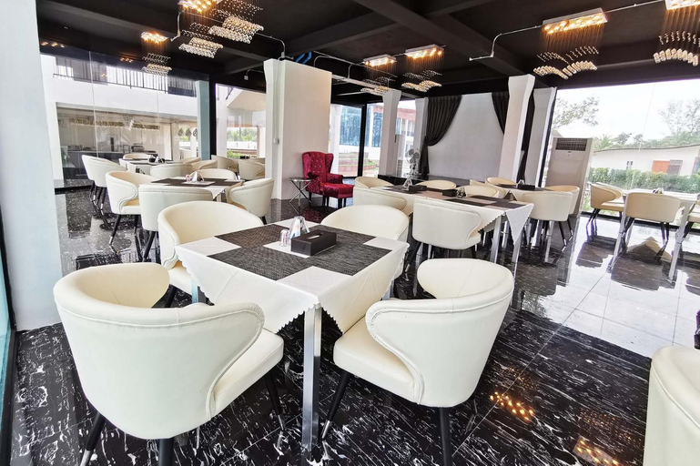 Food & Drinks 5, De VeraNiO Resort, Khlong Yai