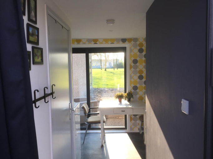 Others 2, B&B Nagele, Noordoostpolder