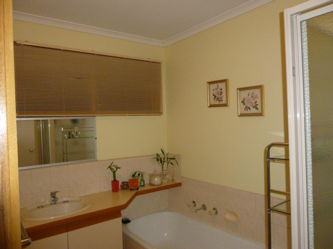 Bedroom, Effie Court, Melbourne
