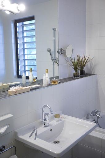 Bathroom 8
