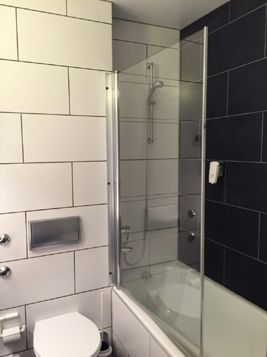 Bathroom 4, Michel Hotel Landshut, Landshut