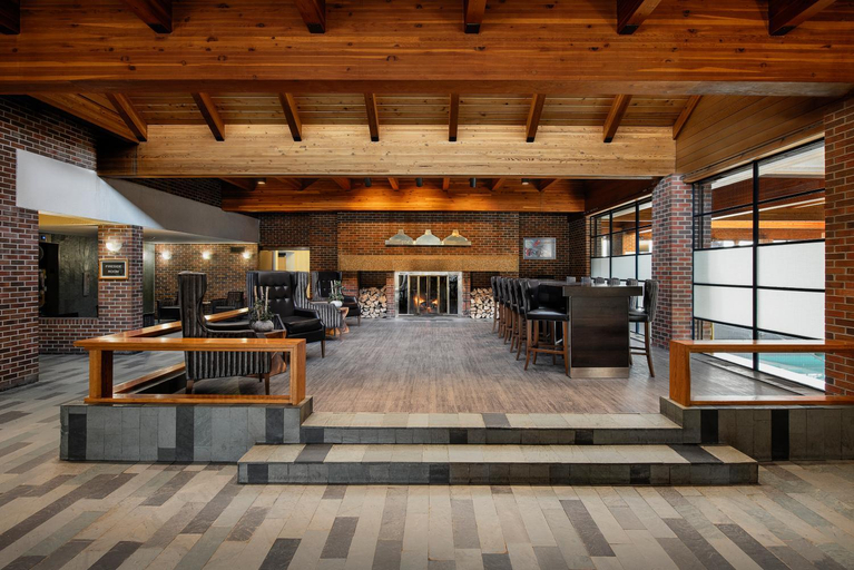 Public Area 2, Valhalla Hotel & Conference Centre, Thunder Bay