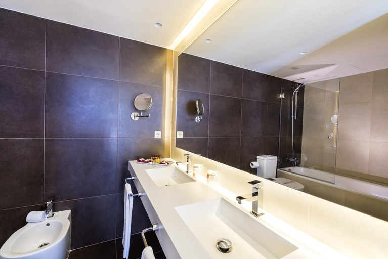 Bathroom 4, Guitart Grand Passage, Barcelona