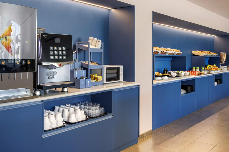 Food & Drinks 4, B&B Hotel Madrid Aeropuerto T1 T2 T3, Madrid