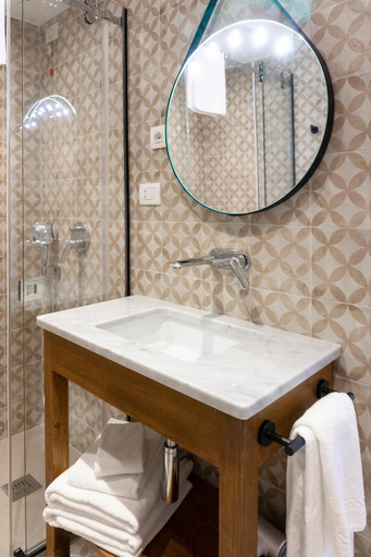 Others 5, Il Caruggio Rooms&Breakfast, Savona
