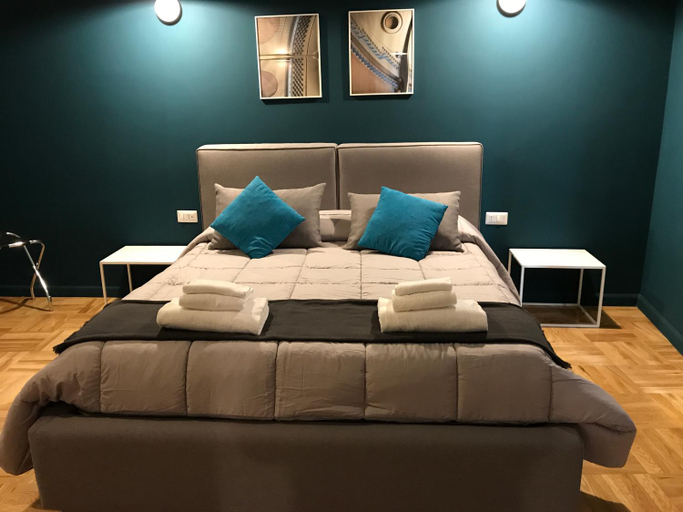 Bedroom 2, Dama Suite, Napoli