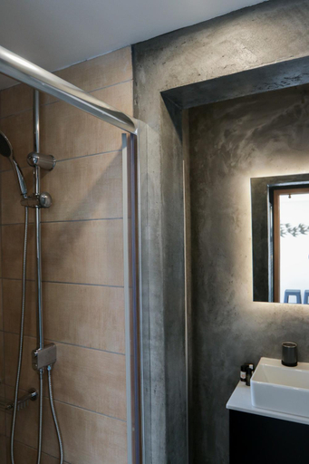 Bathroom 3, V36 Suites, Attica