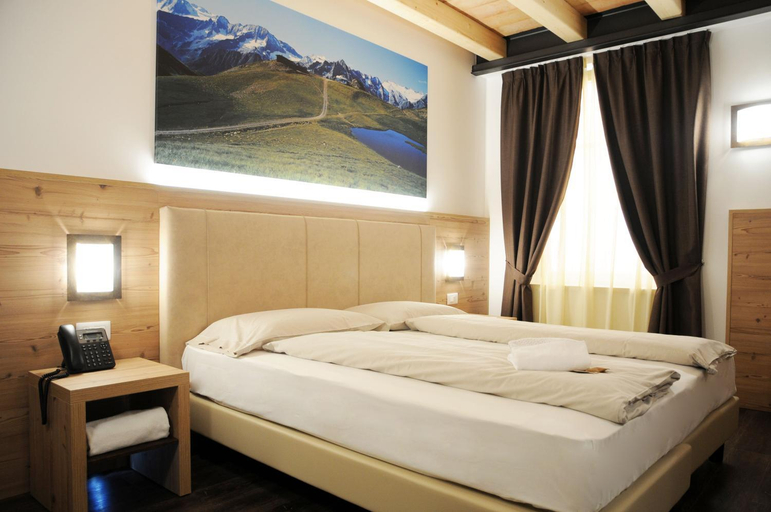 Bedroom 2, TOURING HOTEL & SPA, Brescia