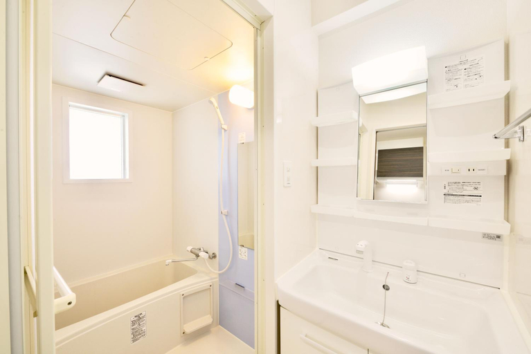 Bathroom 4, Allstay Goya, Okinawa