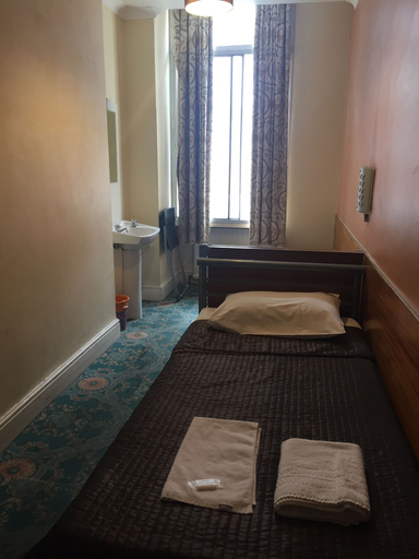 Others 5, Gresham Hotel Bloomsbury, London