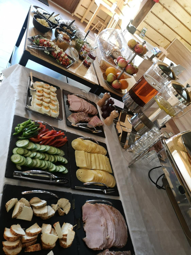 Food & Drinks 5, OSADA PODROZNIKA - tel 883-198-802 Caloroczne Domki w Bieszczadach, Lesko