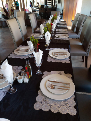 Food & Drinks 4, Von Bach Dam Resort, Omatako