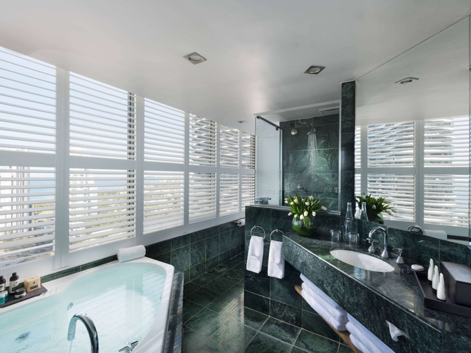 Bathroom 6