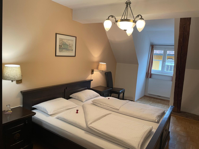 Bedroom 2, Gasthof zum Goldenen Lowen, Leibnitz