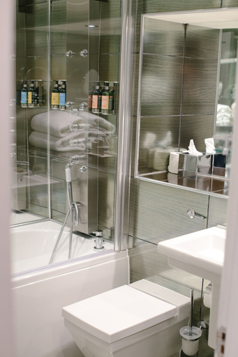 Bathroom 3, Nira Caledonia, Edinburgh