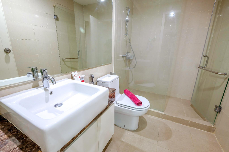 Bathroom 2, Apartment 1BR @ Casa Grande Residence By Travelio, South Jakarta