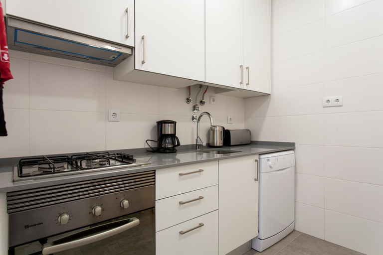 Kitchen 3, Central Downtown by Central Hill Apartments, Lisbon
