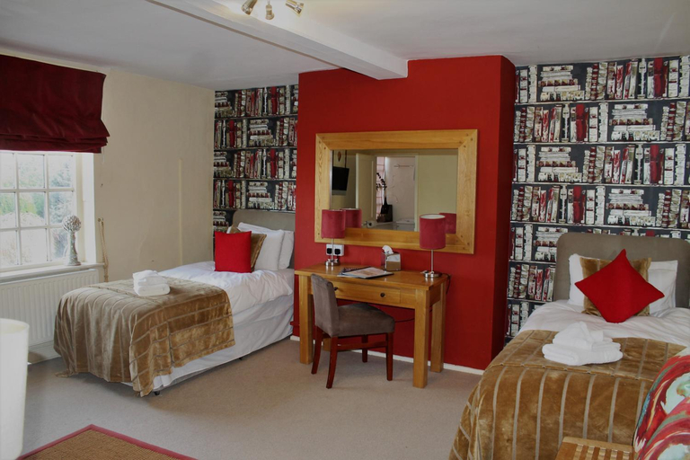Bedroom 2, The Queens Head, Leicestershire