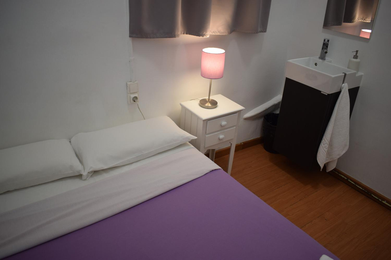 Bedroom 2, Hostal MiMi Las Ramblas, Barcelona