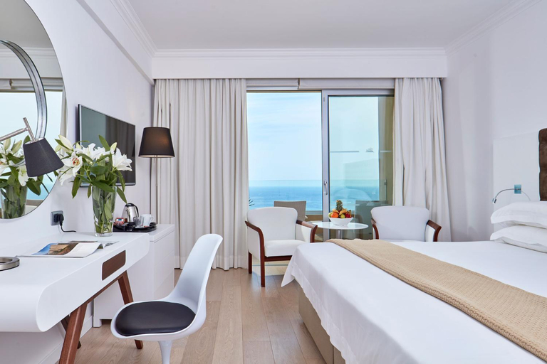 Bedroom 3, Grecian Park