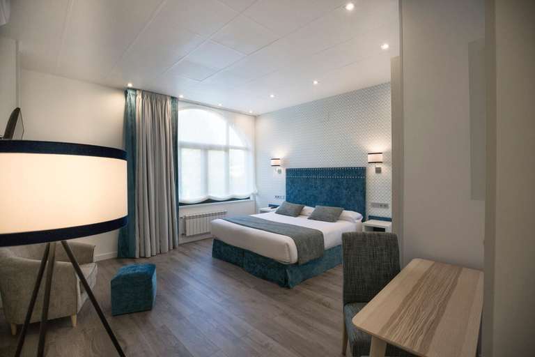 Bedroom 3, Hotel Santa Cruz, Asturias