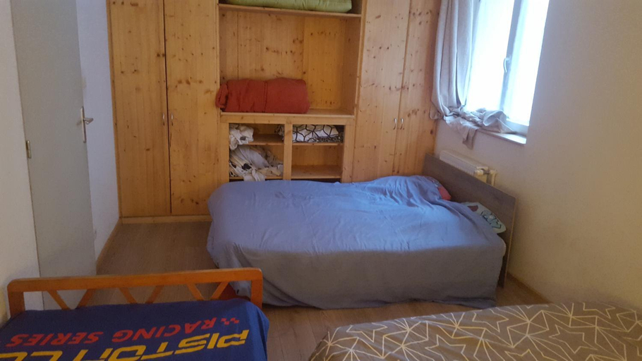 Bedroom 2, maison bleue, Territoire de Belfort