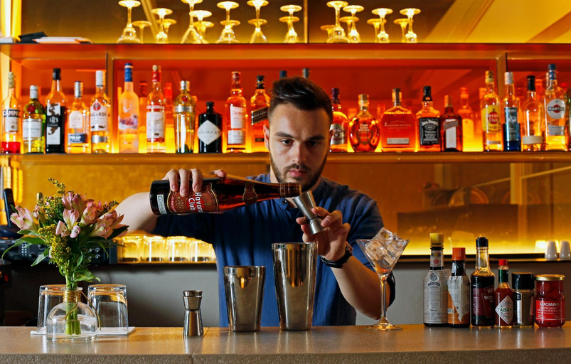 Food & Drinks 5, Hotel Lozenge, Attica