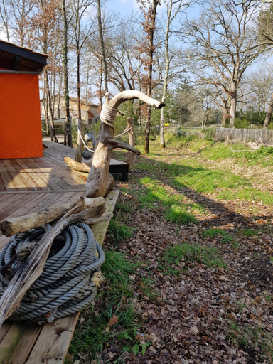 Others 2, Au Bois Flotte, Gironde