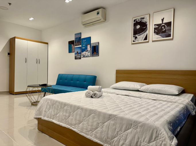 Bedroom 12