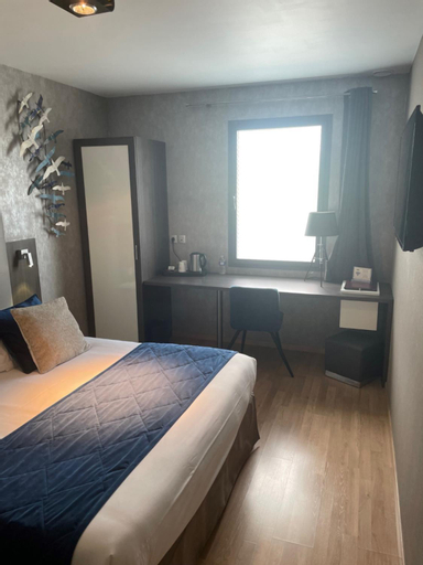 Bedroom 18