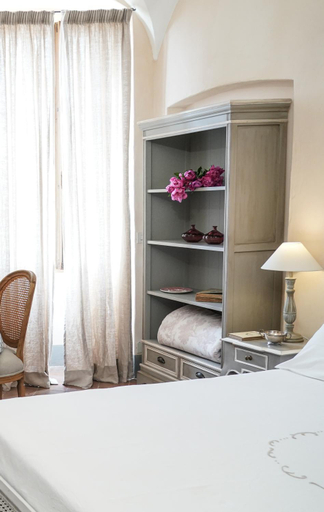Others 4, Dormiusa, Imperia