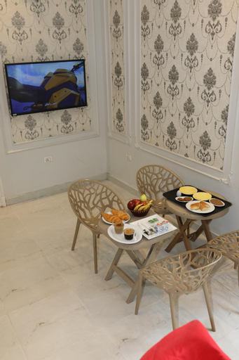 Midtown Hostel, 'Abdin