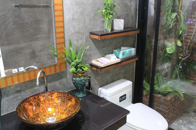 Bathroom 2, Nan Rim Nam Resort, Muang Nan