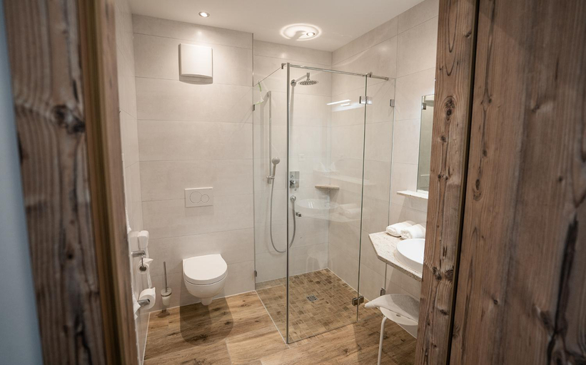 Bathroom 3, Hotel Garni Isarlodge Wiesenhof, Innsbruck Land