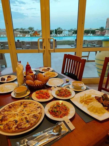 Others 5, Fanar Hotel, 'Ataqah