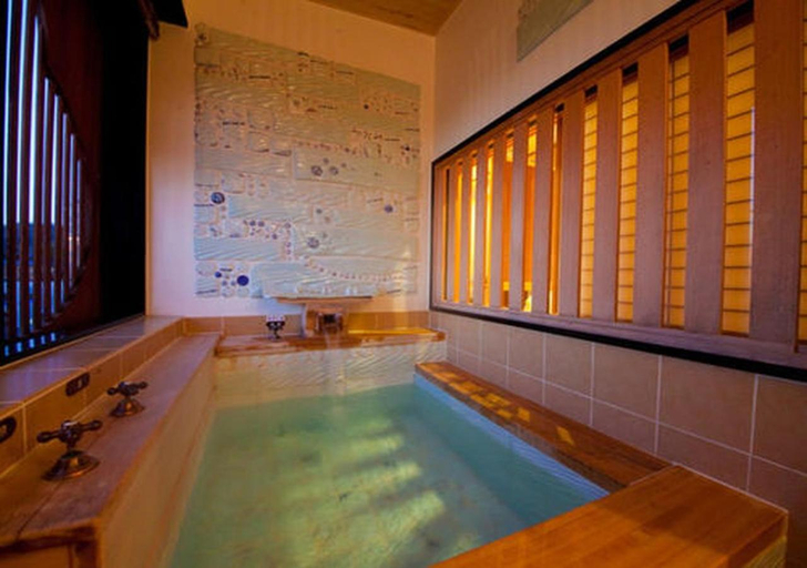 Bathroom 4, CHAHARU Hanare Dogo Yumekura, Matsuyama