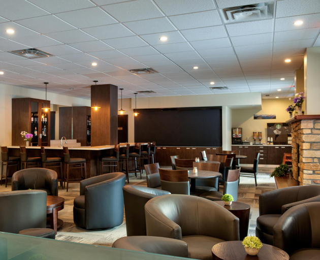 Food & Drinks 5, Clearwater Suite Hotel, Division No. 16
