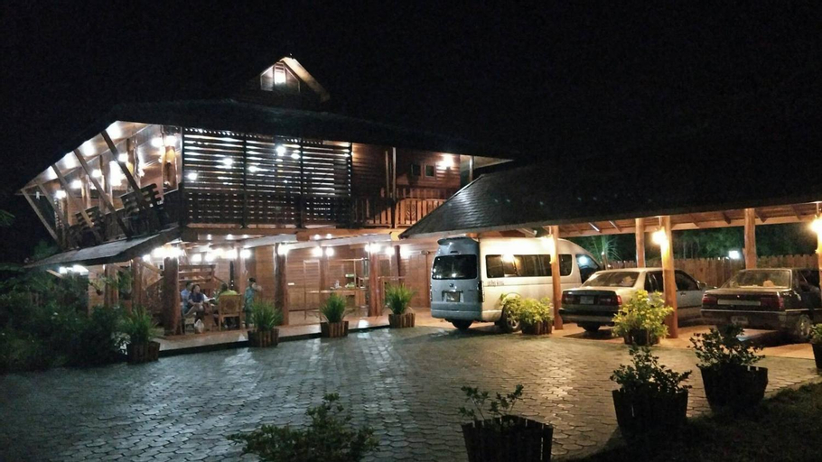 Exterior & Views 2, Huanmaisakngam Resort, San Kamphaeng