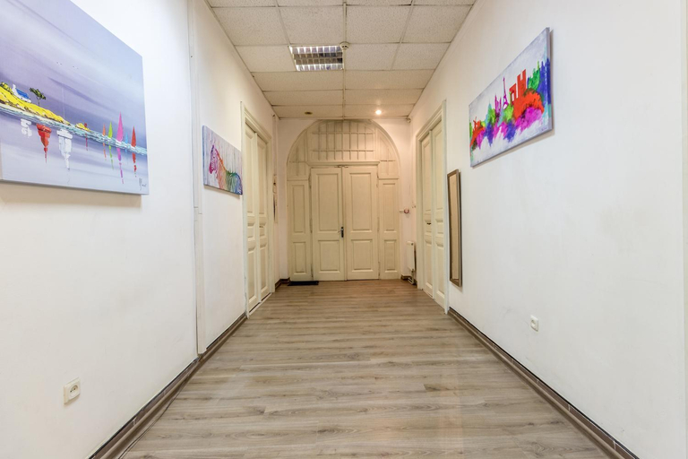 Others 3, Hostel Best time, L'vivs'ka