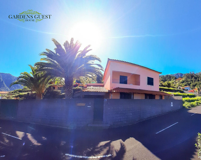 Exterior & Views, Gardens Guest House-hostel, São Vicente